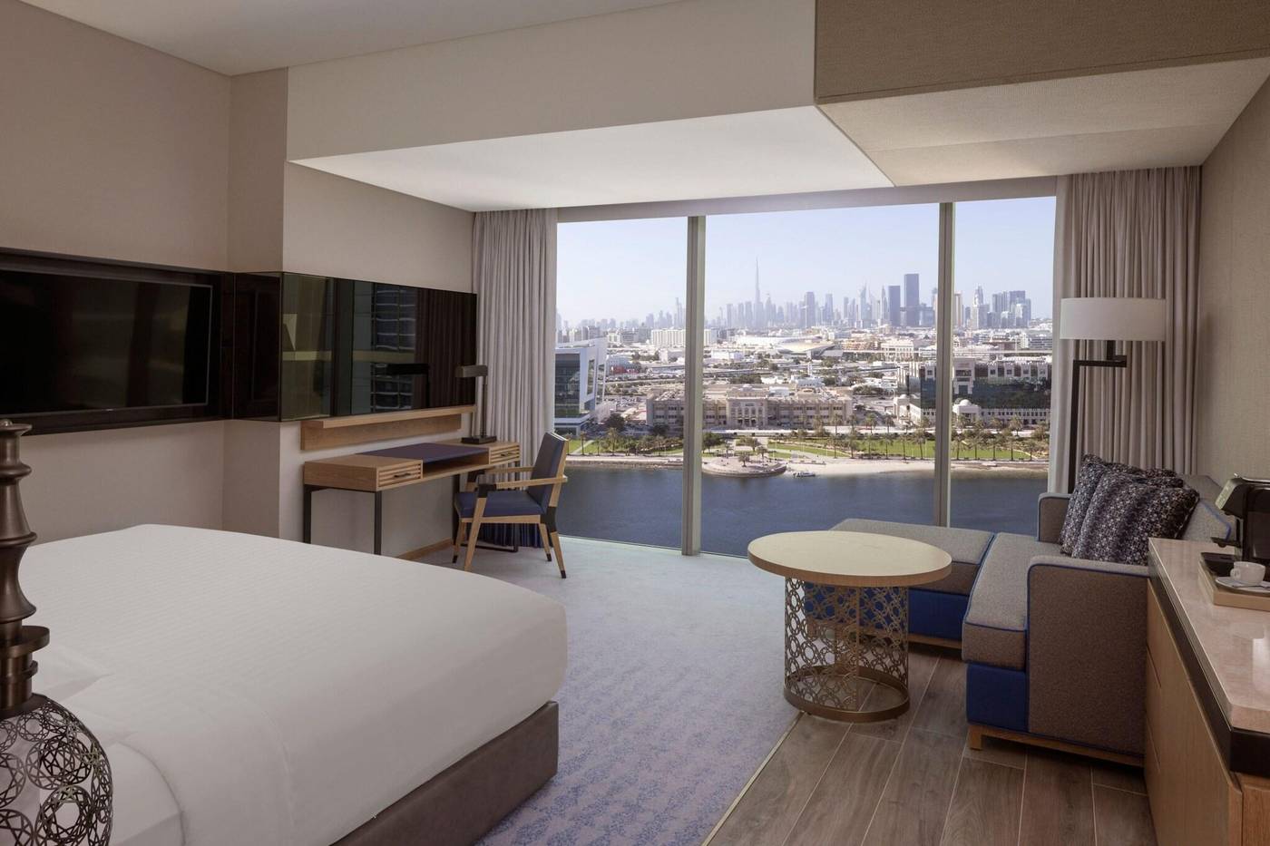 JW-Marriott-Marquis-Hotel-Dubai-Room-26
