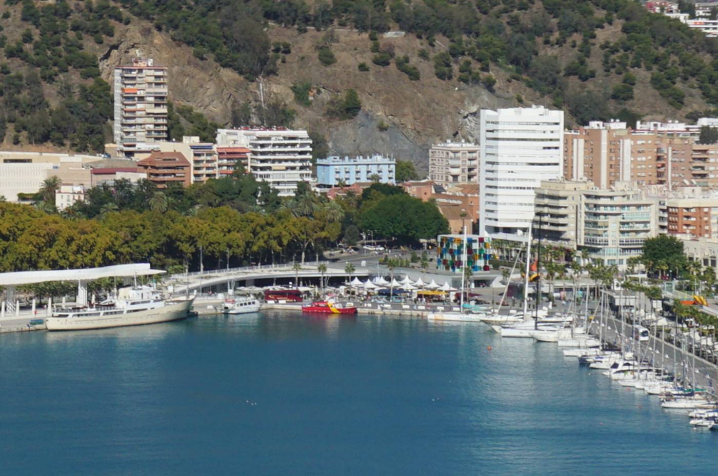 Malaga-Hotel-Eliseos-Sports-and-Entertainment-46