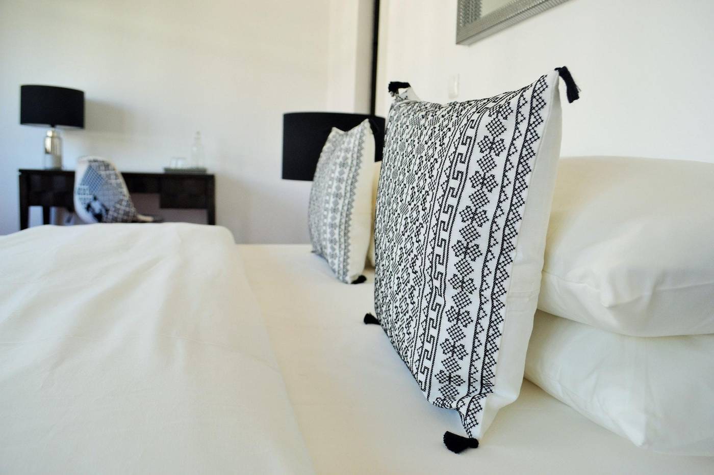 Feeling-Eduardo-Vii-Room-8