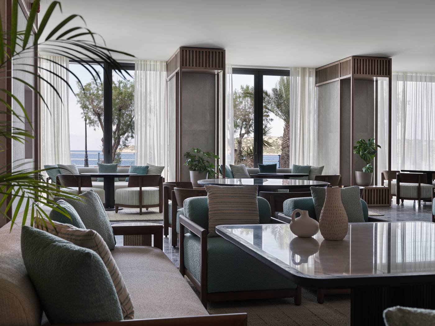 Avra-Collection-Hermes-Hotel-Lobby-53