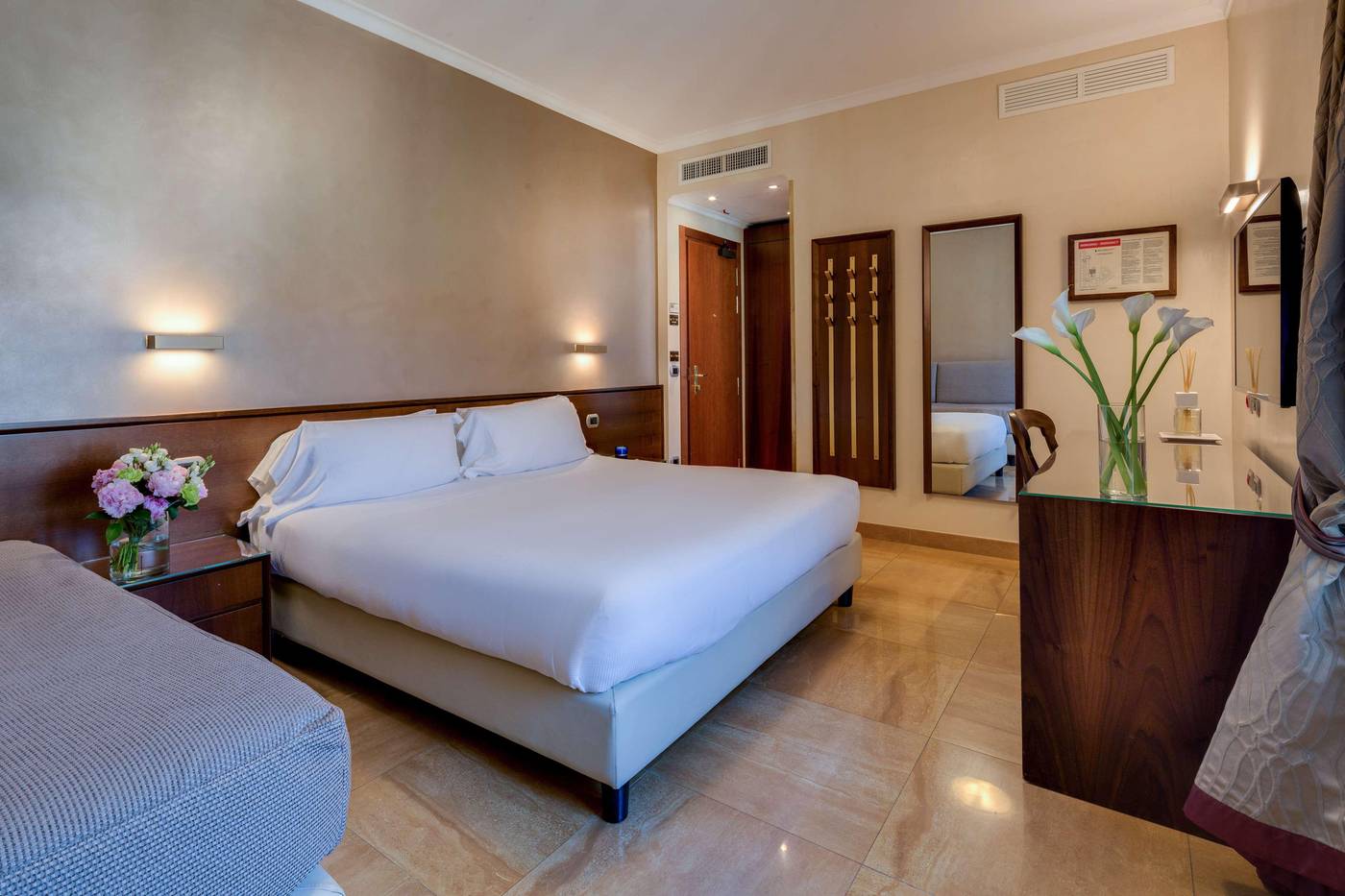 Best-Western-Plus-Hotel-Galles-Room-37