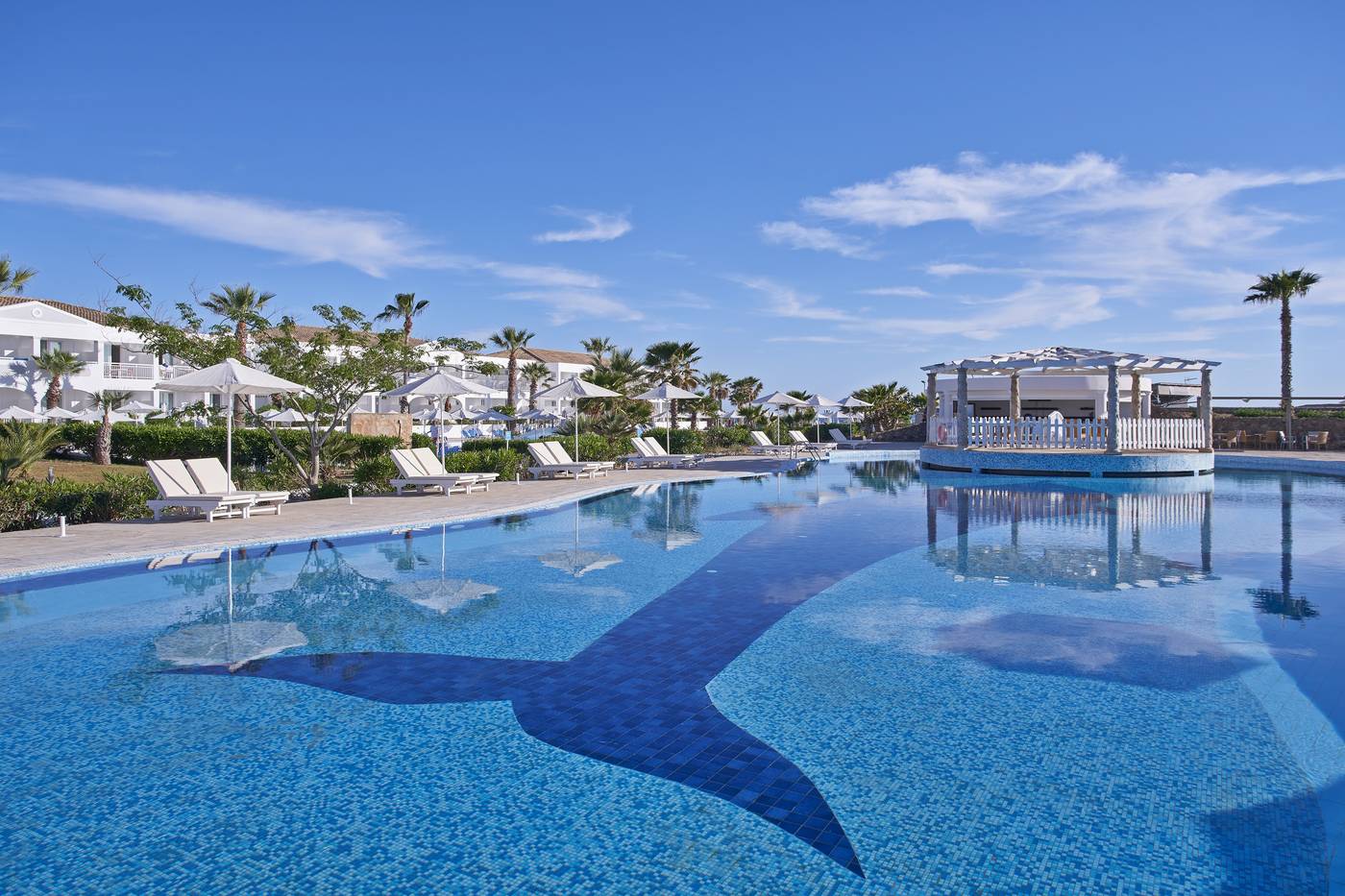 Sandy-Beach-Resort-Pool-1