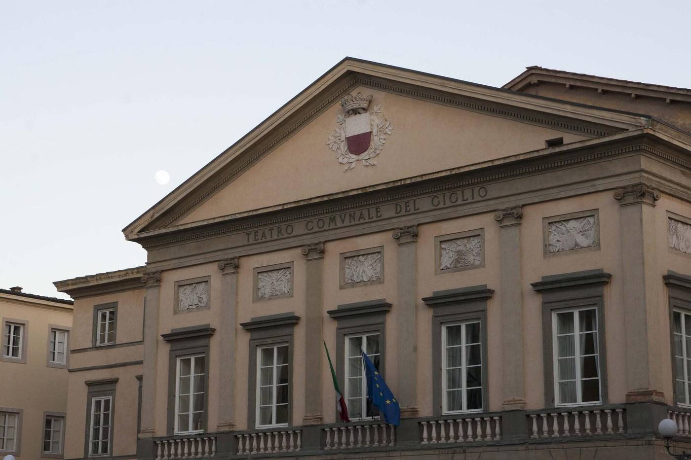 Grand-Universe-Lucca--Autograph-Collection-General-view-12