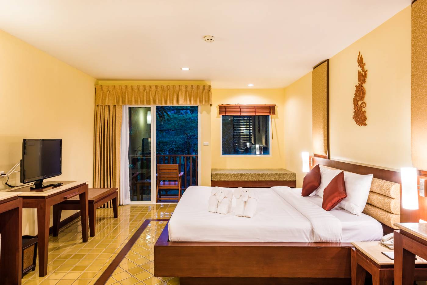 Duangjitt-Resort-Room-35