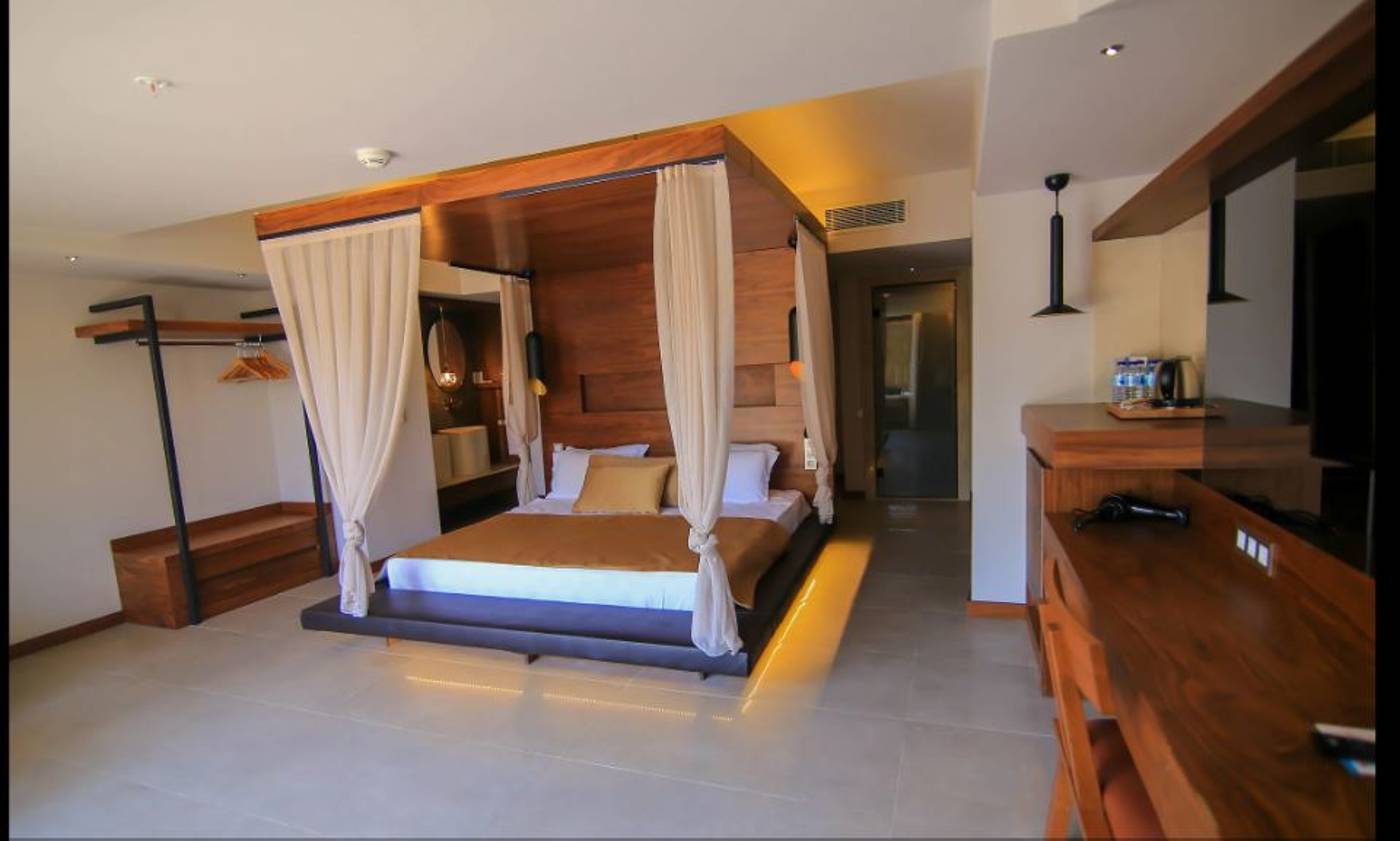 Orka-Lotus-Beach-Room-35