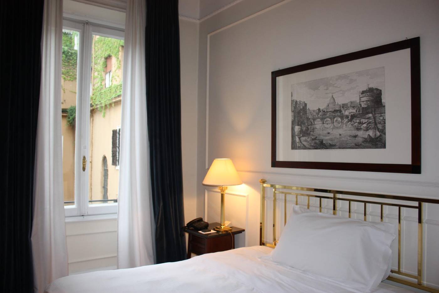 Grand-Hotel-Plaza-Room-41