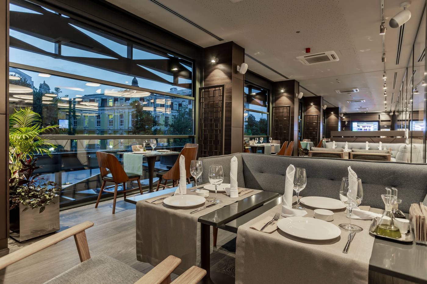 Bulgaria-Restaurant-28