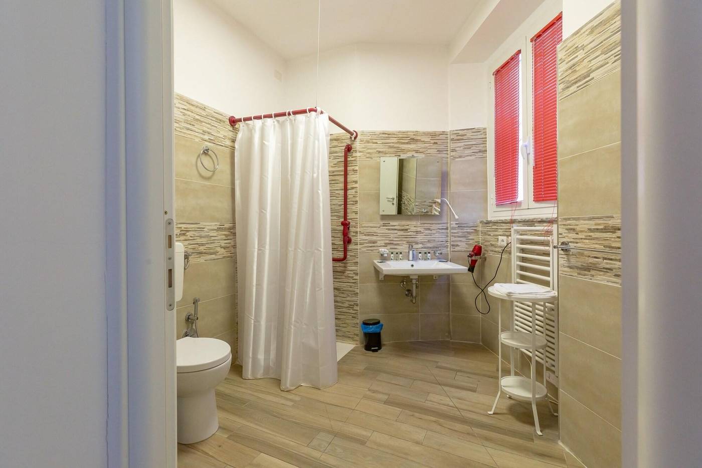 Flatinrome-Trastevere-Deluxe-Rooms-Room-44
