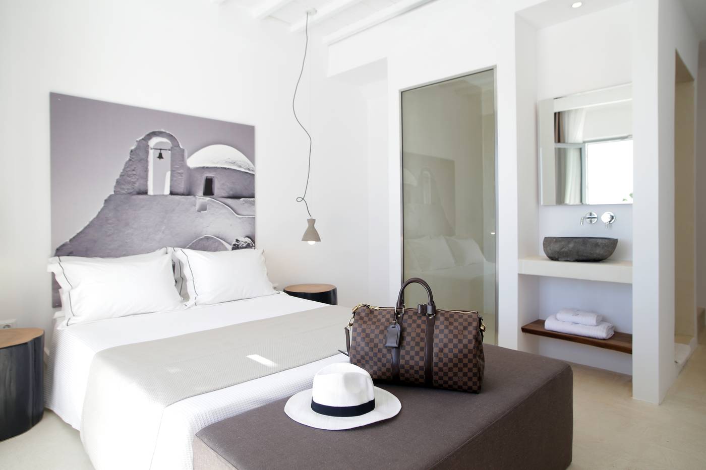 Livin-Mykonos-Hotel-Room-31