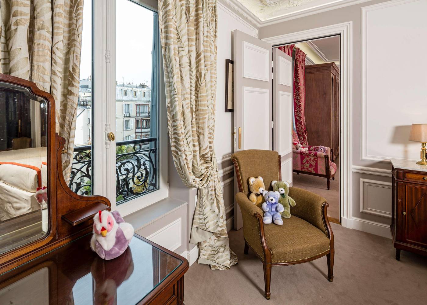 Regina-Hotel-Room-24