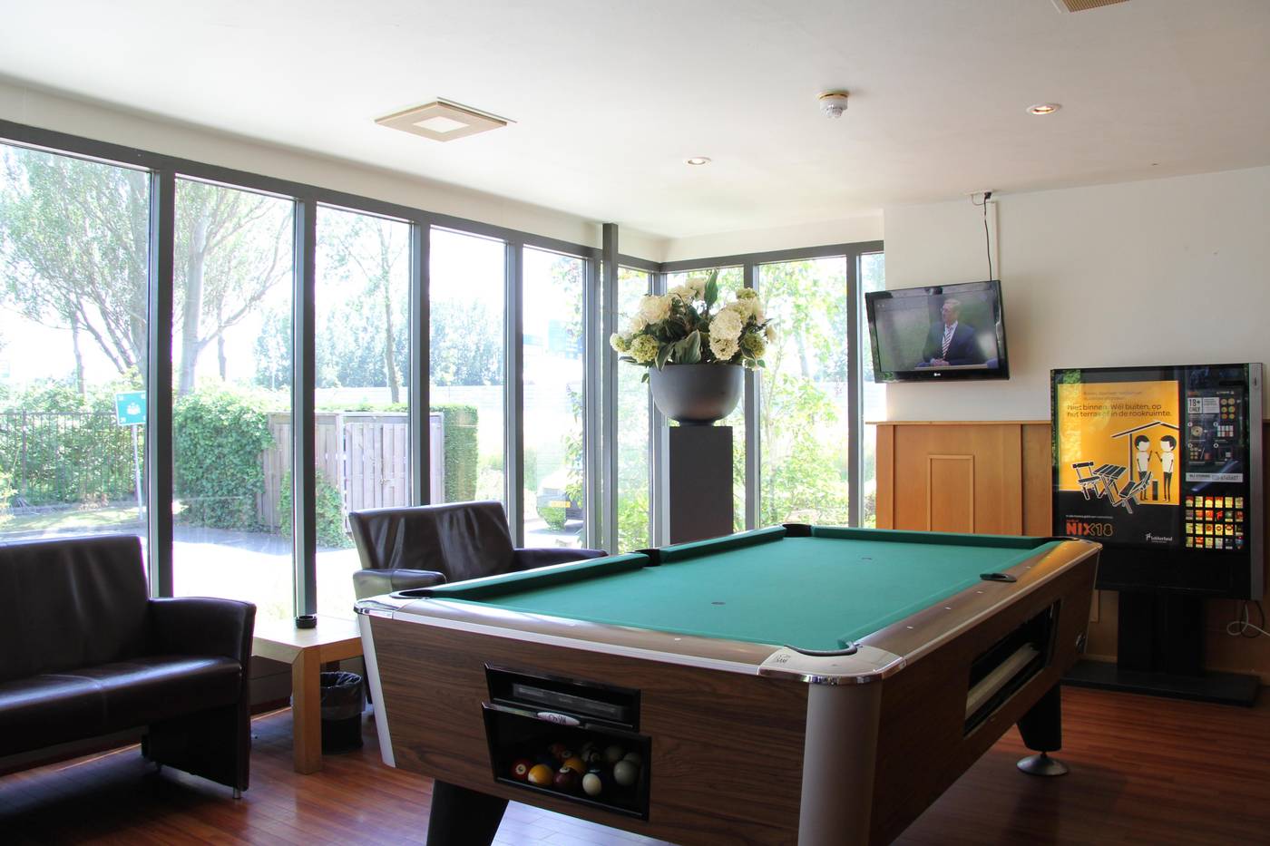 Bastion-Hotel-Schiphol-Hoofddorp-Lobby-14