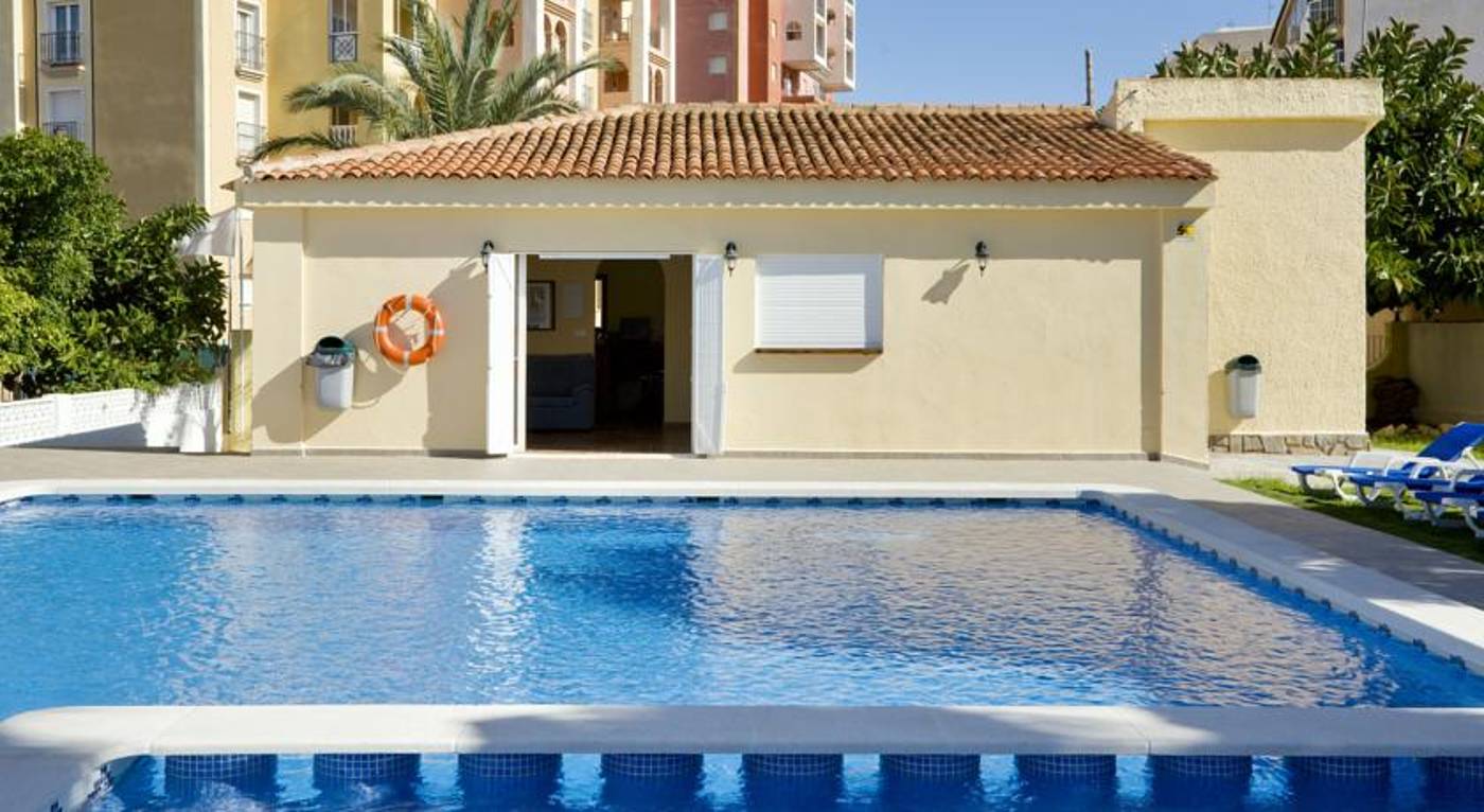 Ona-Aldea-del-Mar-Pool-7