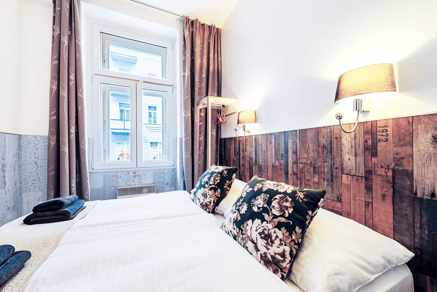 Royal-Court-Hotel-Room-25