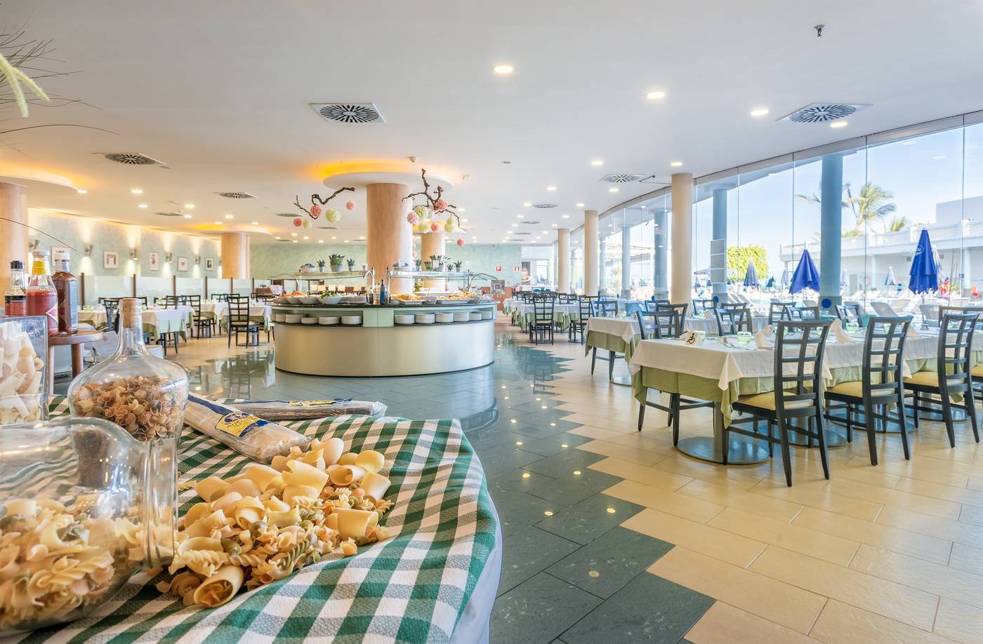 Las-Costas-Restaurant-25