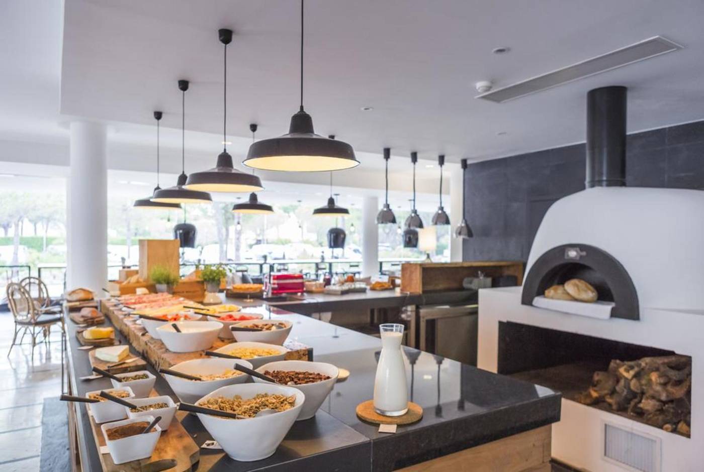 Praia-Verde-Boutique-Hotel---Design-Hotels-Restaurant-51