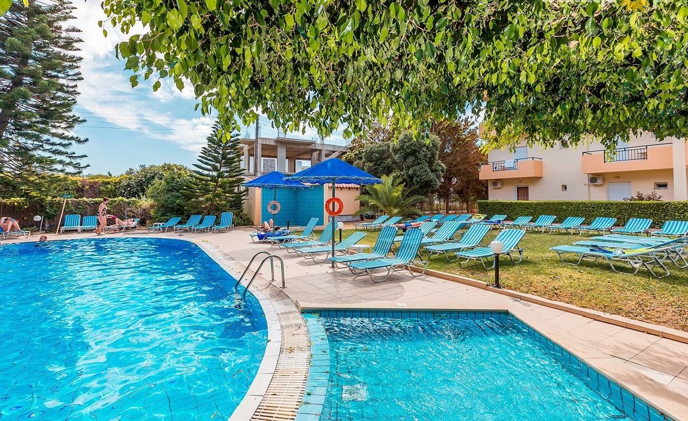 Castro-Hotel-Pool-7