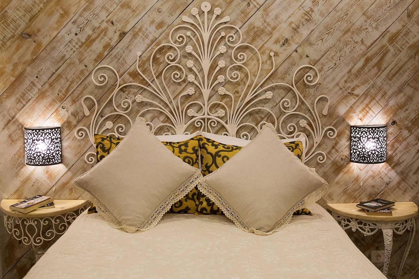 Ninho-Saloio-Room-34