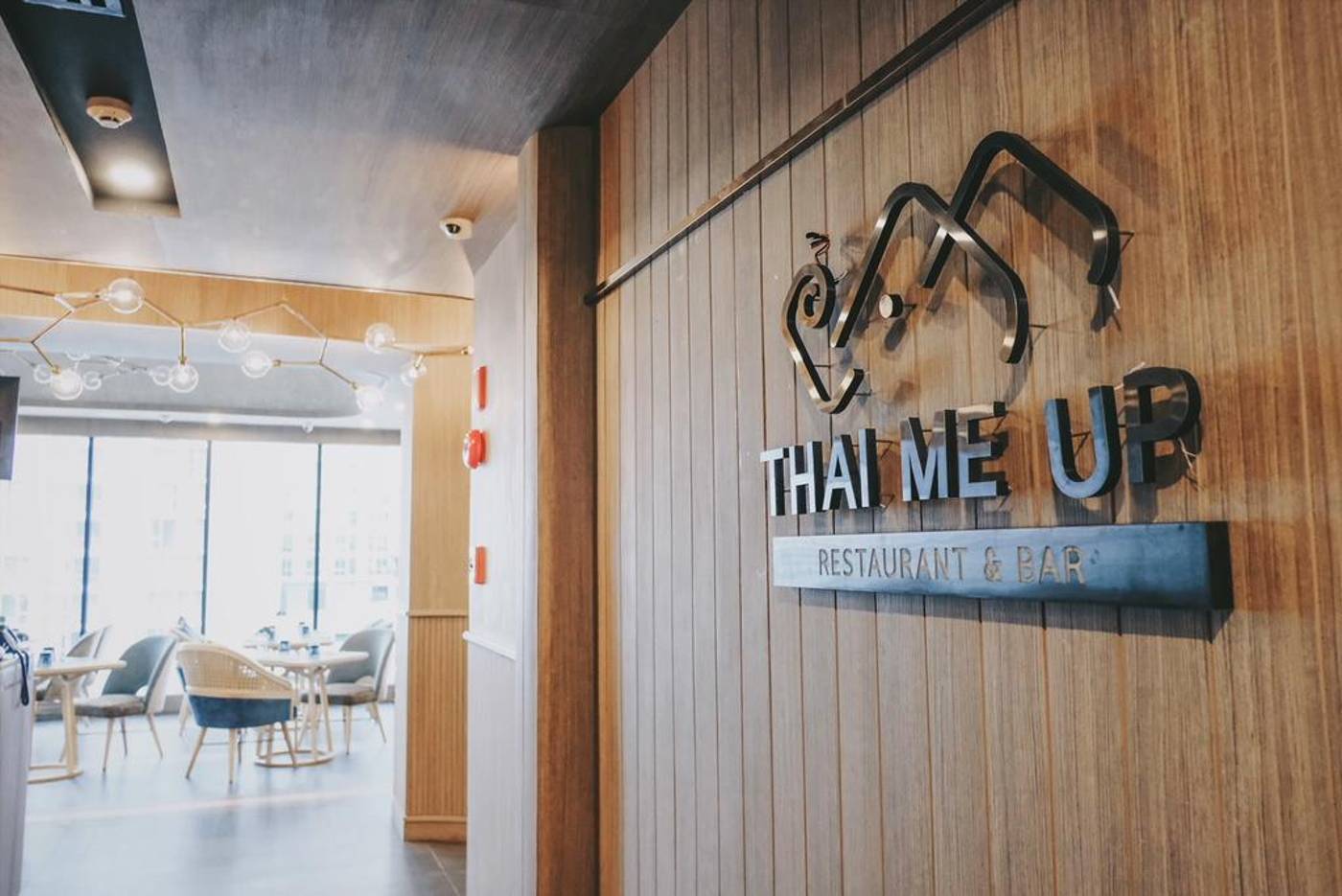 Eleven-Hotel-Bangkok-Restaurant-15