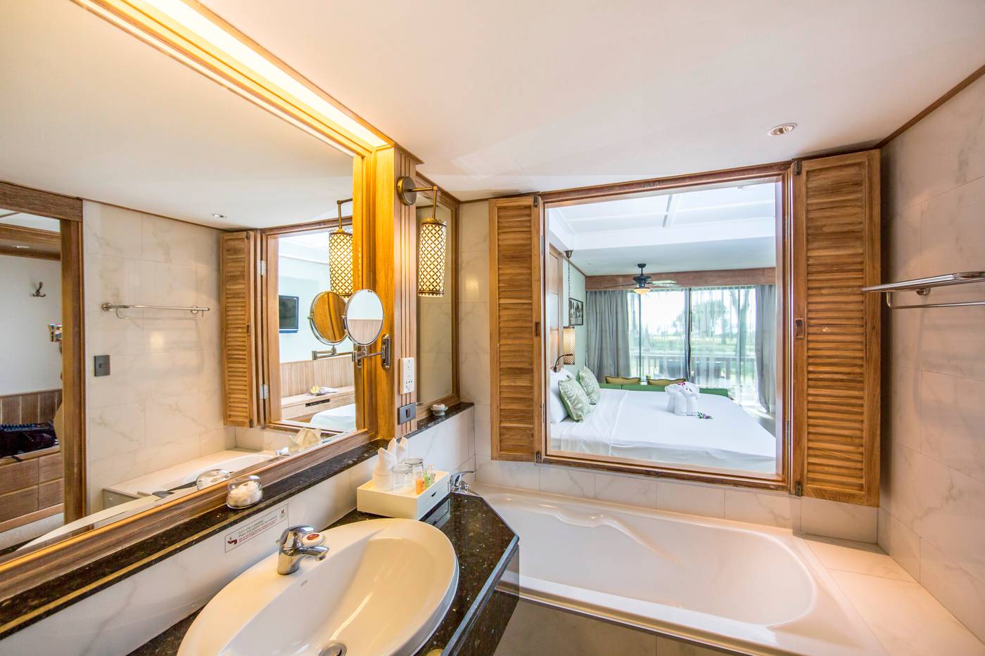 Katathani-Phuket-Beach-Resort-Room-60