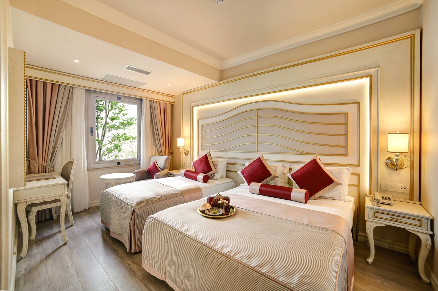 Halifaks-Hotel-Room-17