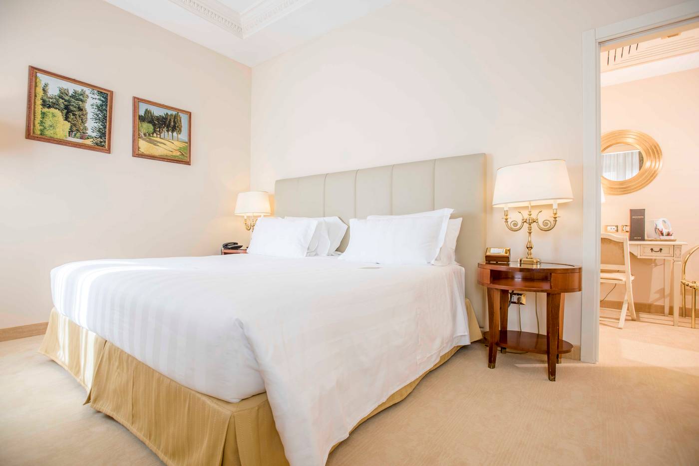 Golden-Tower-Hotel---Spa-Room-32