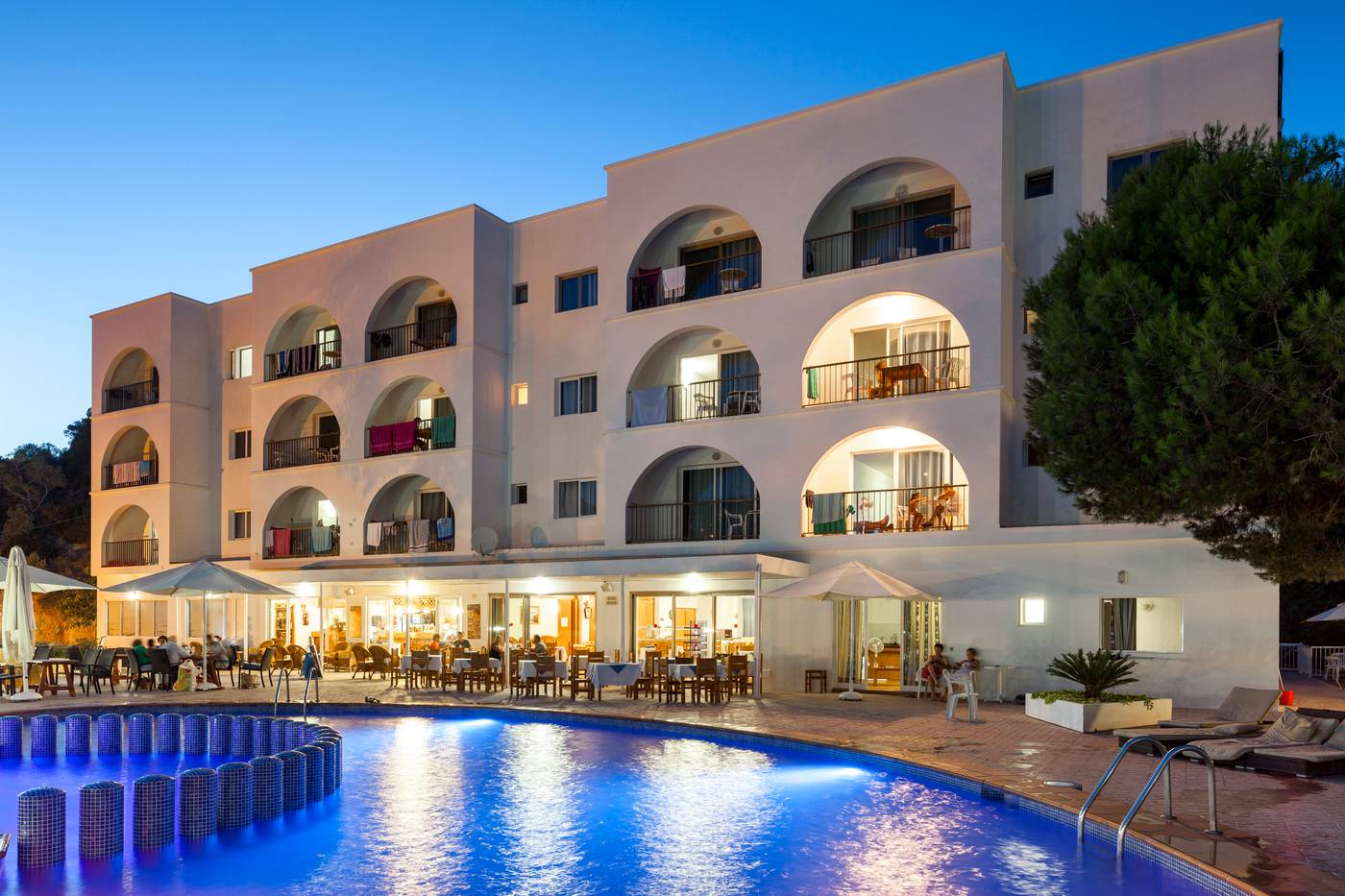 Puerto-Cala-Vadella-Pool-8