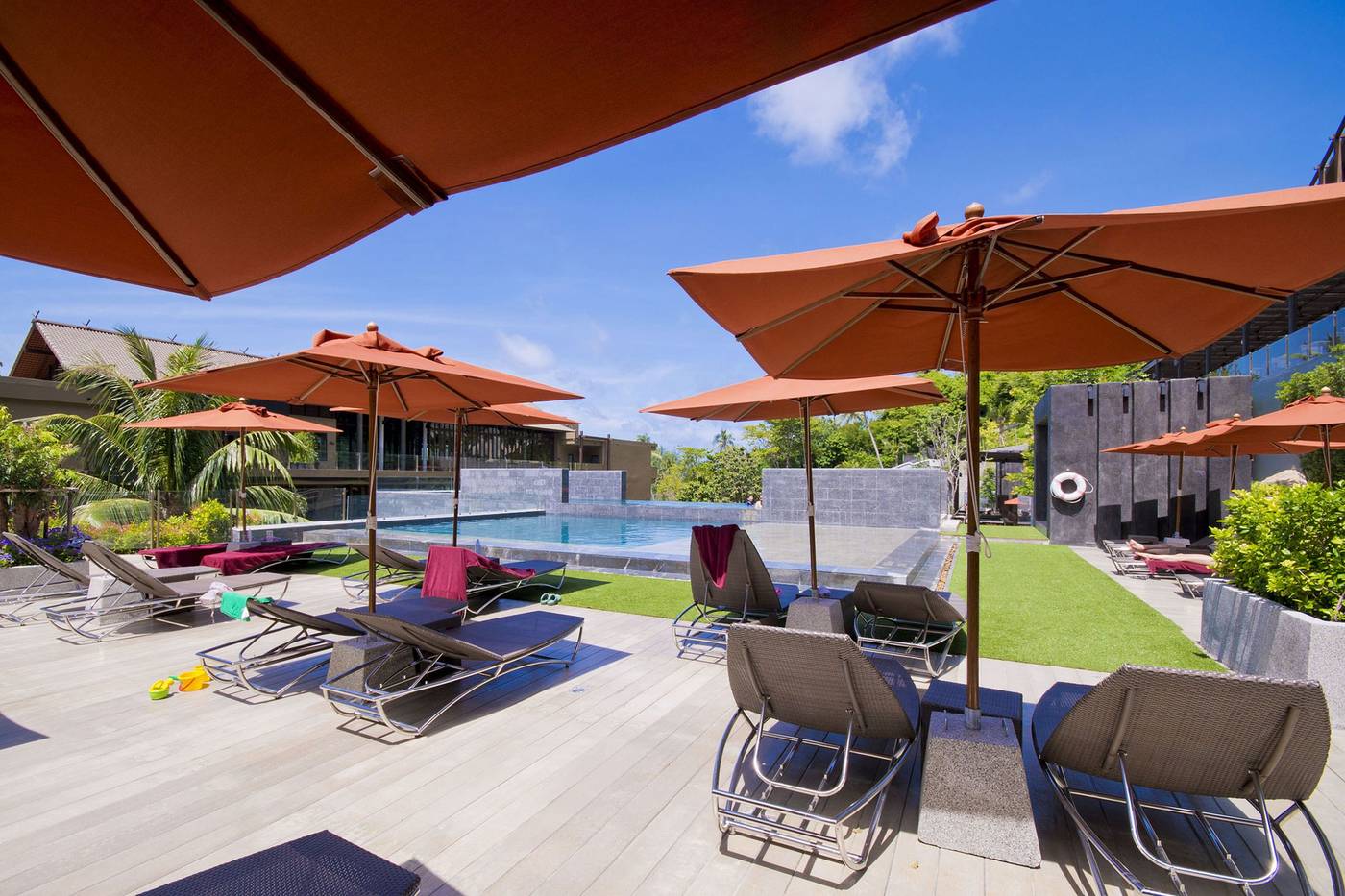 Sunsuri-Phuket-Pool-6