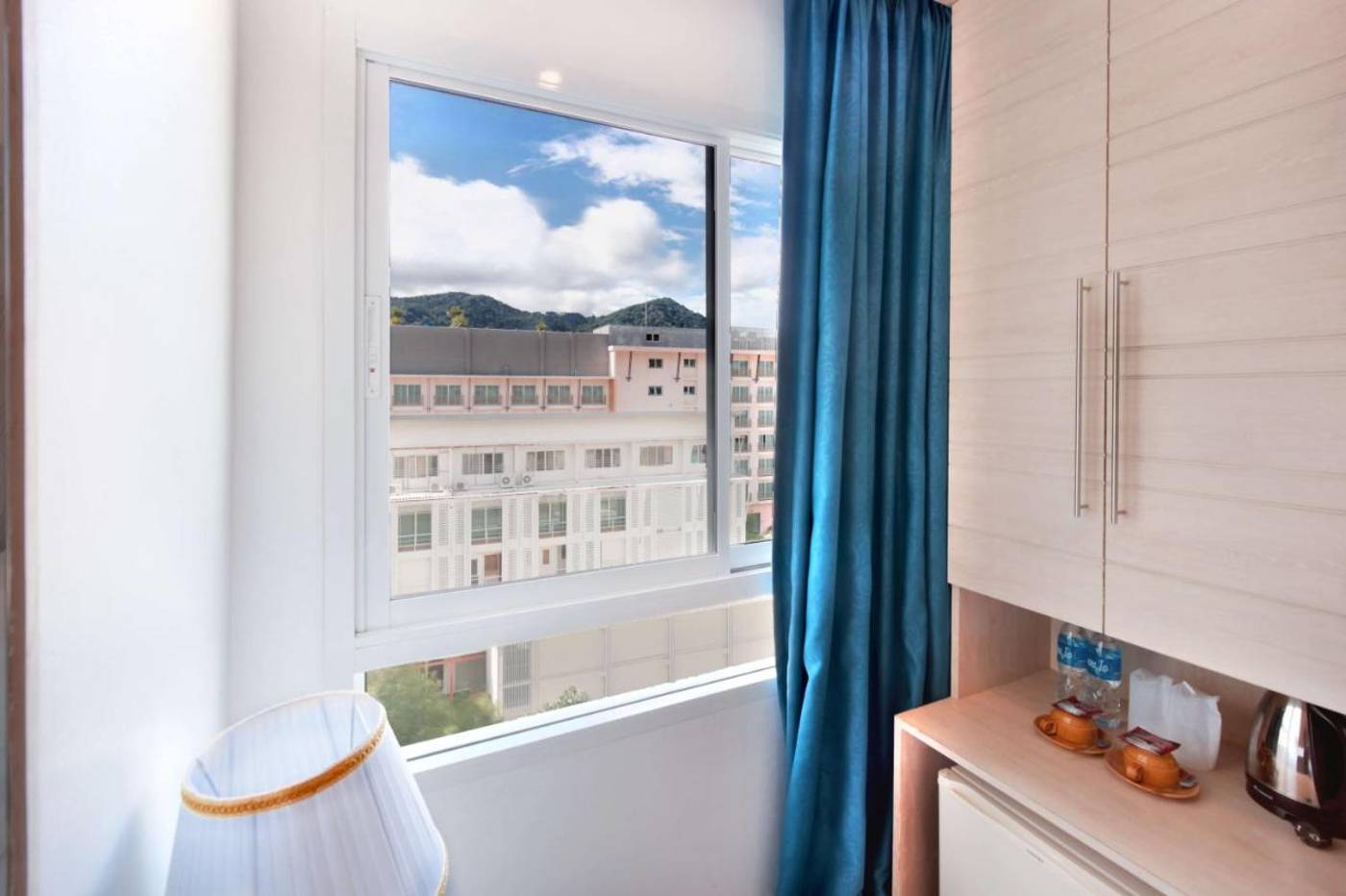 Mirage-Express-Patong-Phuket-Hotel-Room-22