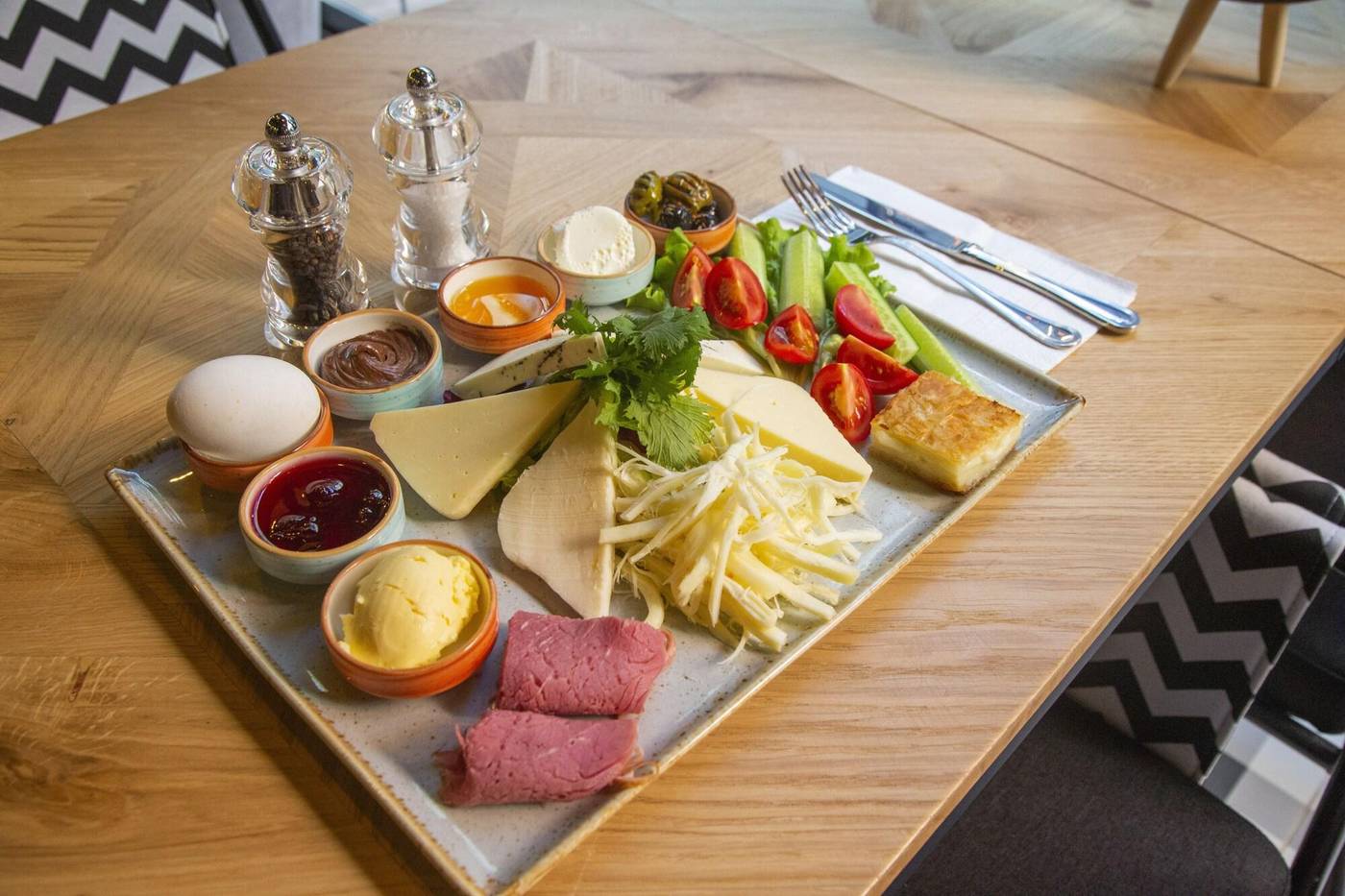 Dosso-Dossi-Hotels-Yenikapi-Restaurant-43