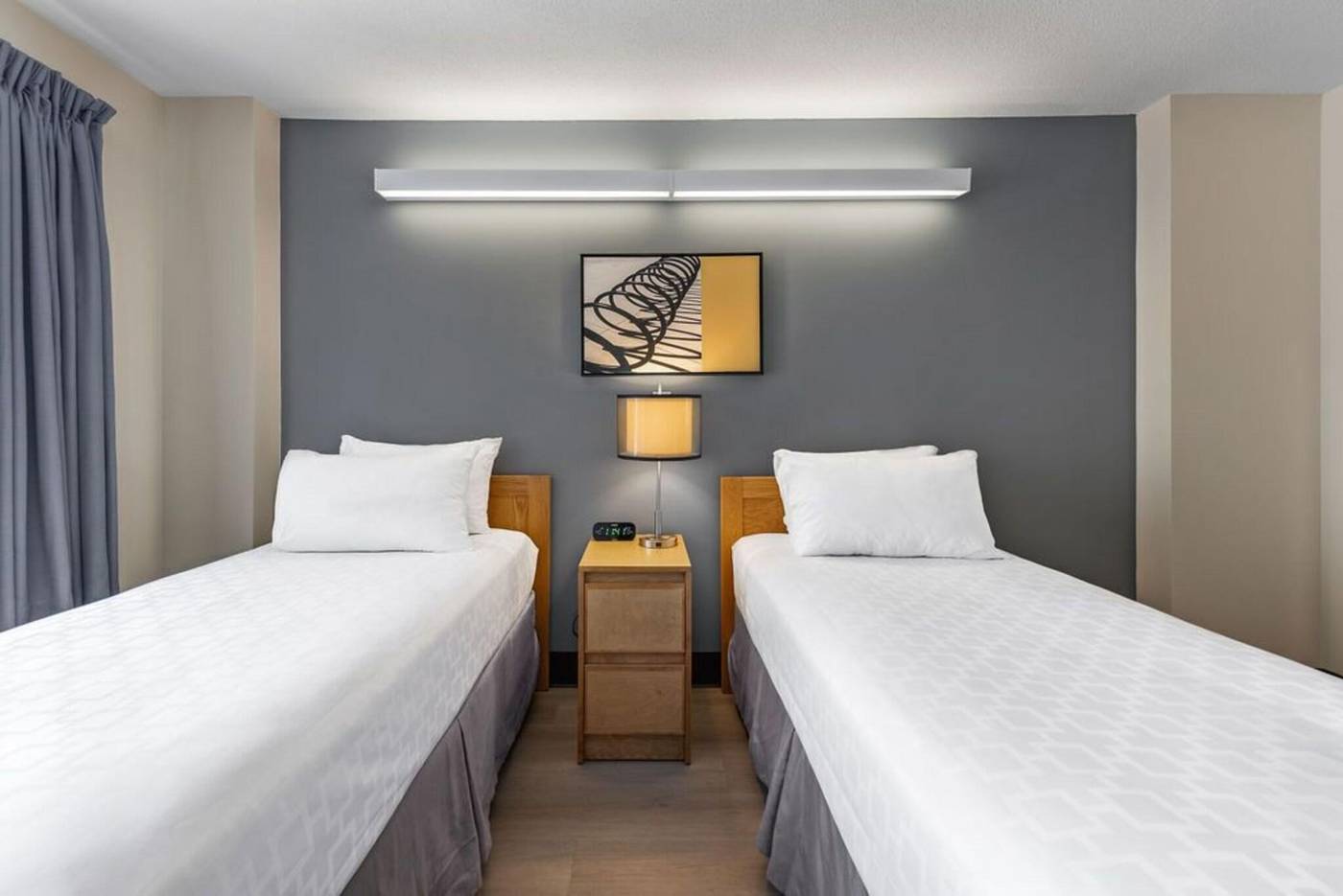 YWCA-Hotel-Vancouver-Room-21