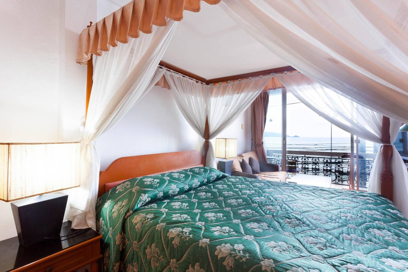 Orchid-Hotel-Kalim-Bay-Phuket-Room-21