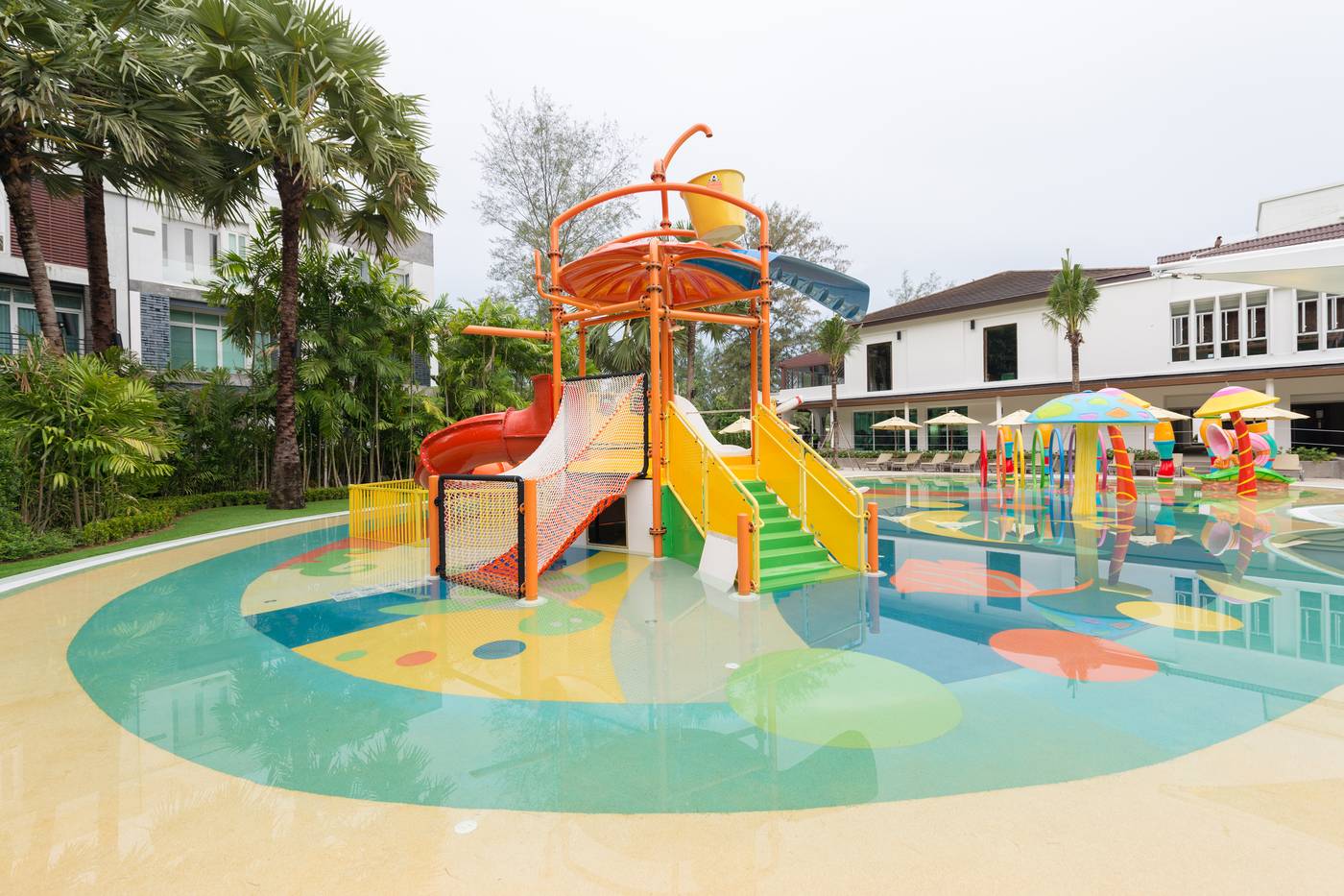 Katathani-Phuket-Beach-Resort-Sports-and-Entertainment-15