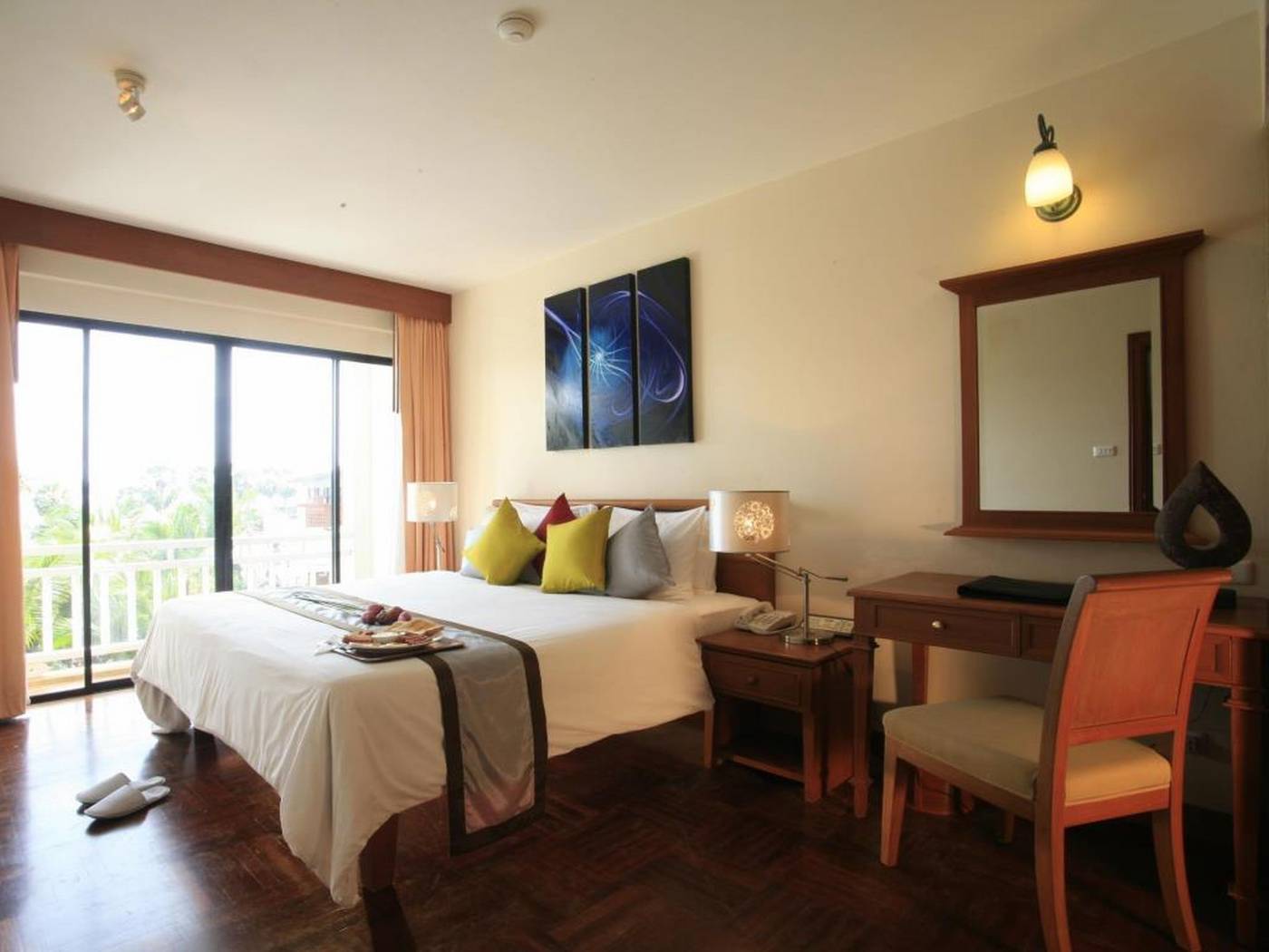 Sunset-Beach-Resort-Room-20