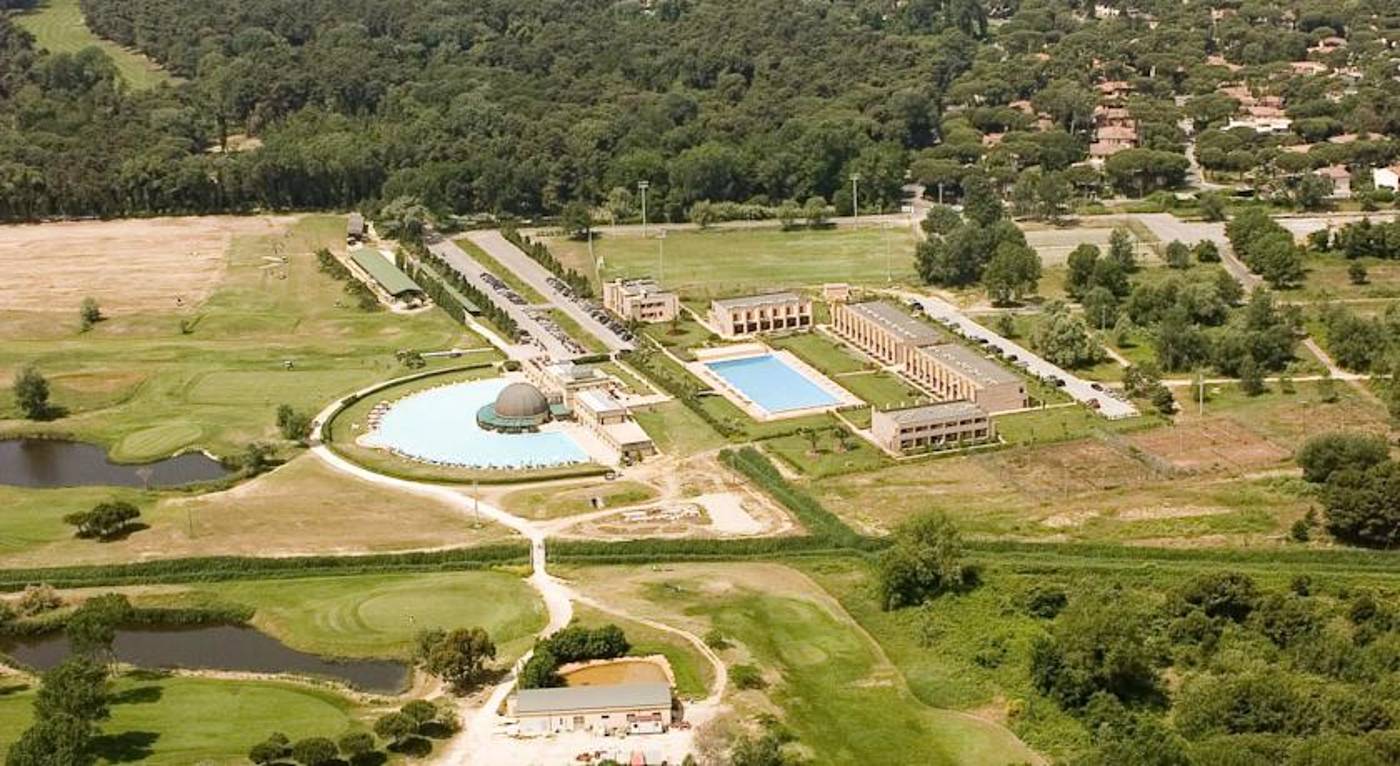 Cosmopolitan Golf & Beach Resort