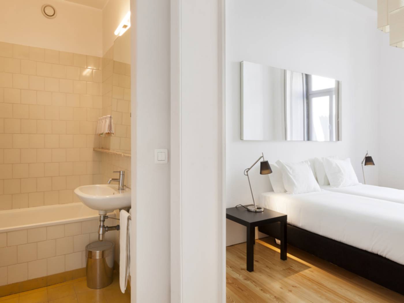 Hello-Lisbon-Cais-do-Sodre-General-view-9