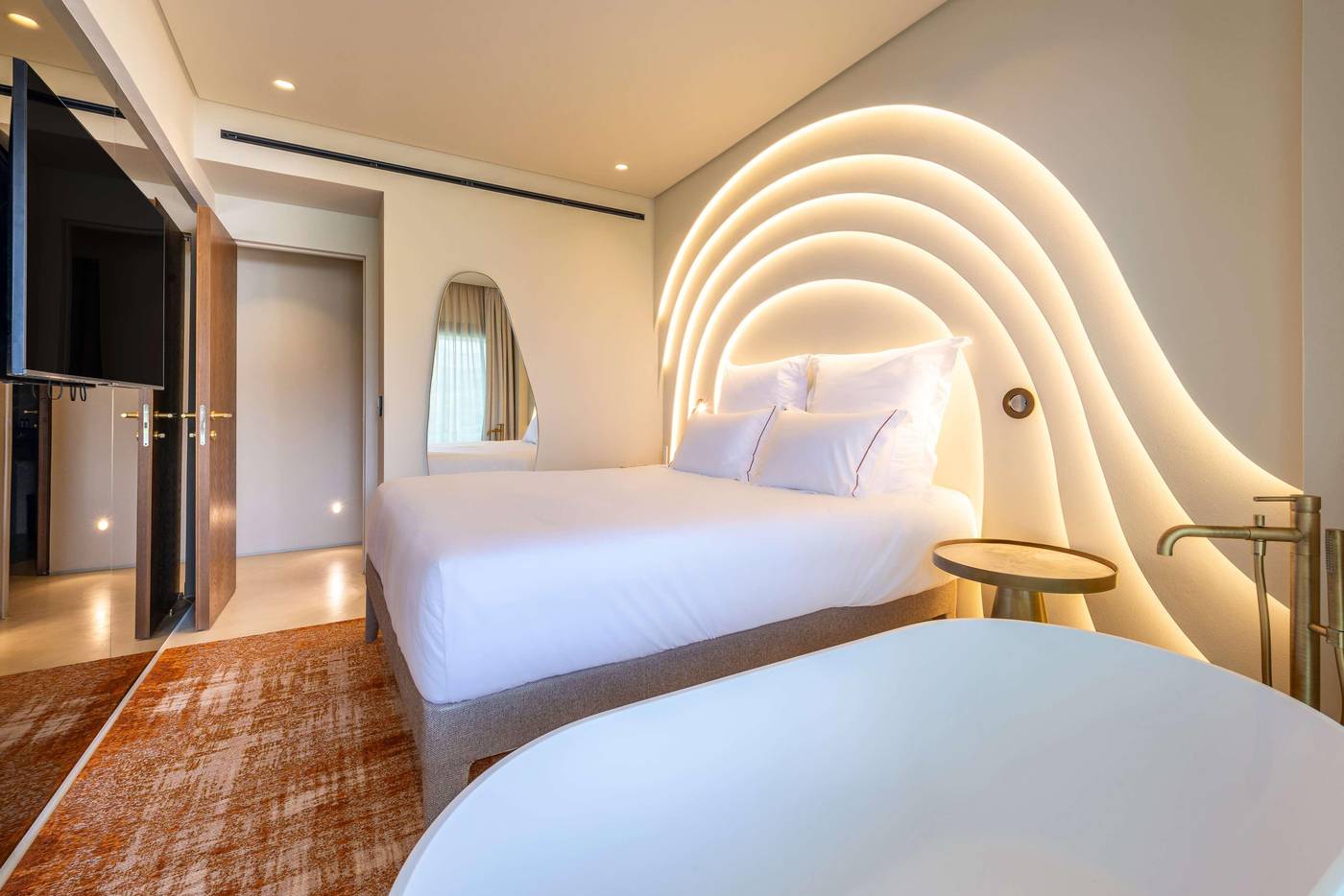 Isla-Brown-Corinthia-Resort---Spa--Curio-Collection-By-Hilton-Room-32