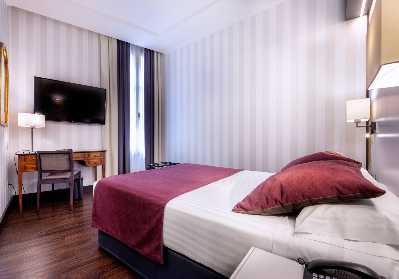 Palacio-San-Martin-Room-27