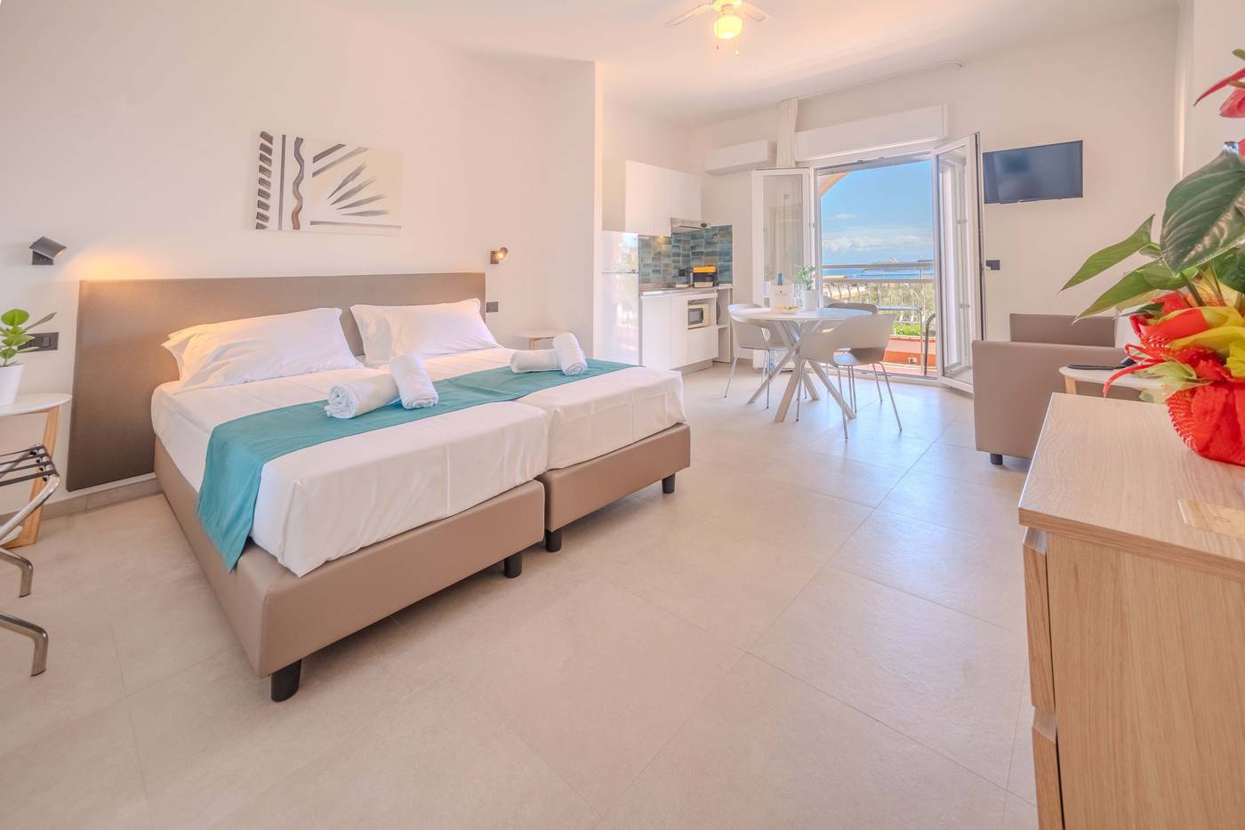 Residence-Villa-Giardini-Room-34