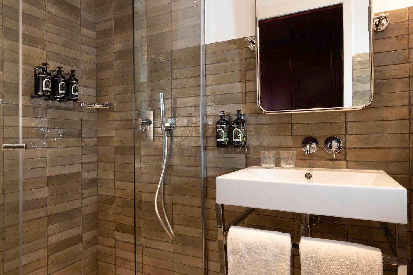 Hotel-Ginette-A--la-Folie-Room-29