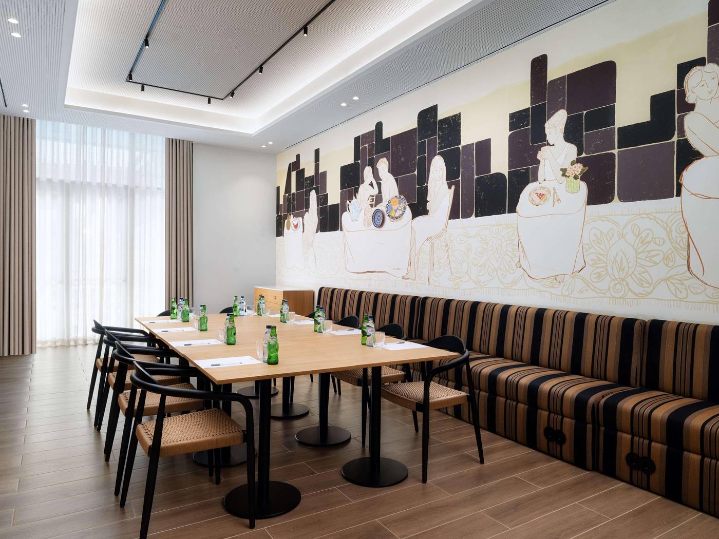 Hilton-Garden-Inn-Evora-Restaurant-17