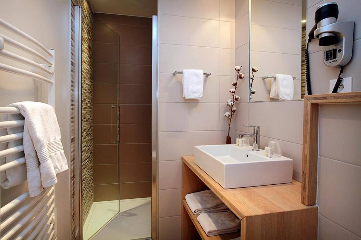 De la Nivelle-France-SAINT-PÉE-SUR-NIVELLE-Room-10