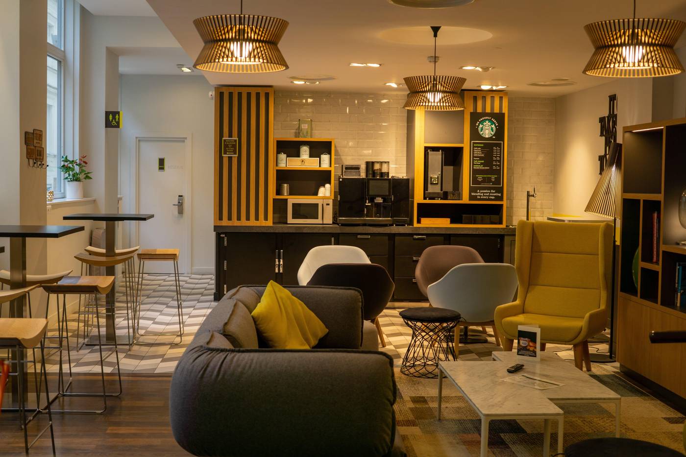 Holiday-Inn-Paris-Opera---Grands-Boulevards-Lobby-14