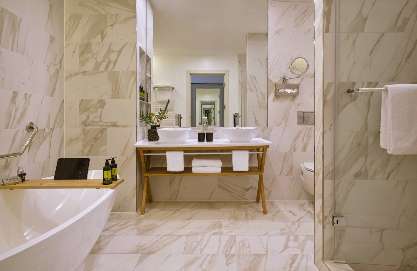 Hotel-Berlin-Potsdamer-Platz-by-Leonardo-Hotels-Room-38