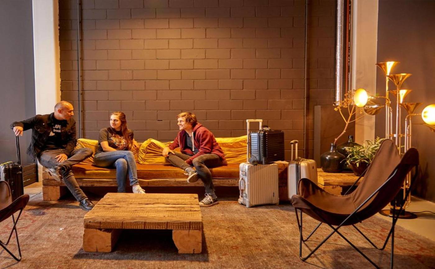 Q-Factory-Hotel-Lobby-13