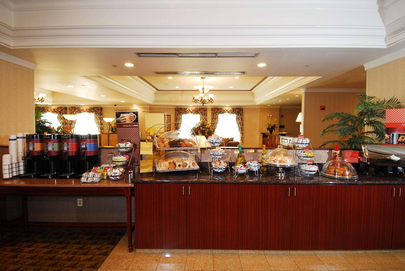 Hampton-Inn-Boston-Cambridge-Restaurant-31