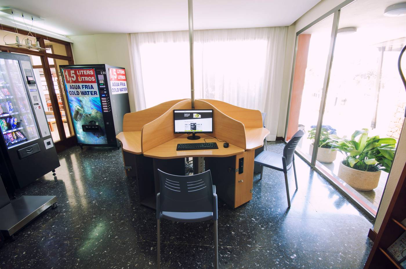 AzuLine-Hotel-S-Anfora---Fleming---Adults-Only-Sports-and-Entertainment-32