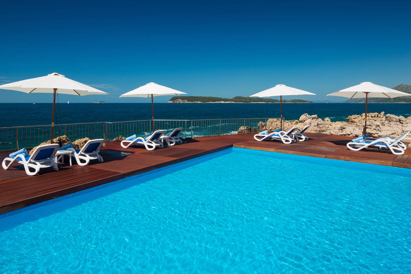 Hotel-Royal-Neptun-Pool-2