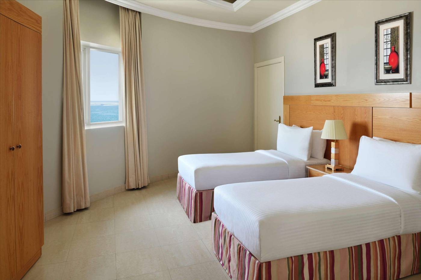 Al-Hamra-Residence-Room-35