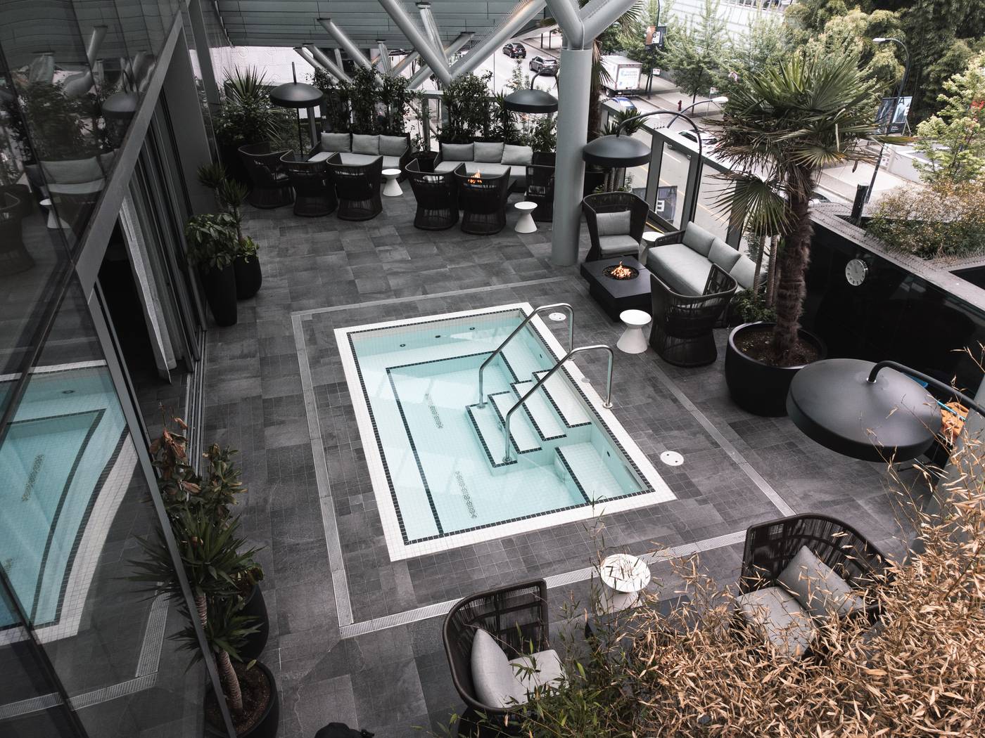 Paradox-Hotel-Vancouver-Pool-24