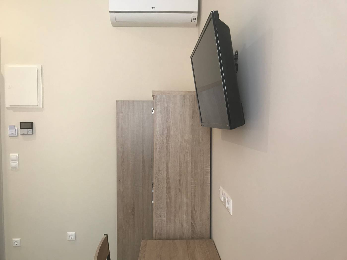 Athens-Psiri-Hotel-Room-12